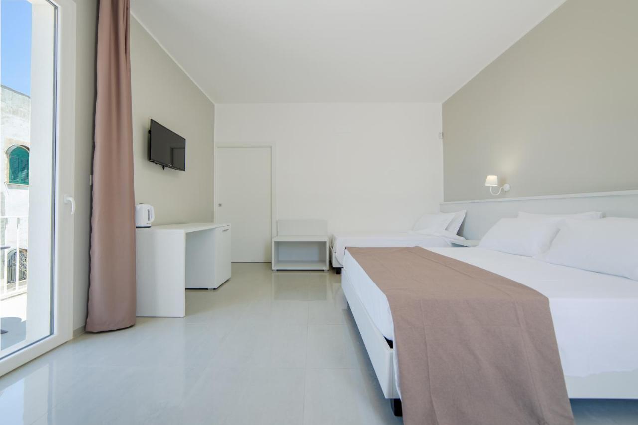 Smart Hotel Ugento トッレ・サン・ジョヴァンニ・ウジェント エクステリア 写真